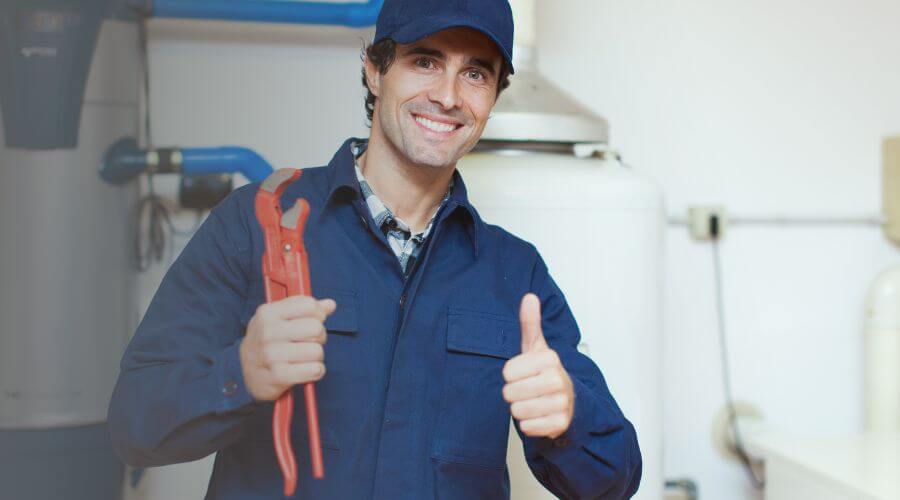 Expert burst pipe repair services in Wampsville, NY